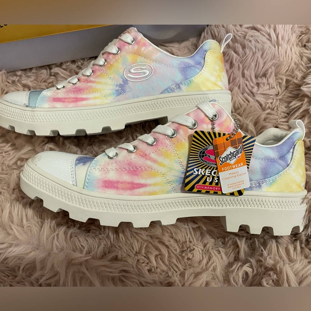 NIB SKECHERS ROADIES-BERKELEY BLOCKS, Women’s Sz 7.5 multi-color pastel tie-dye